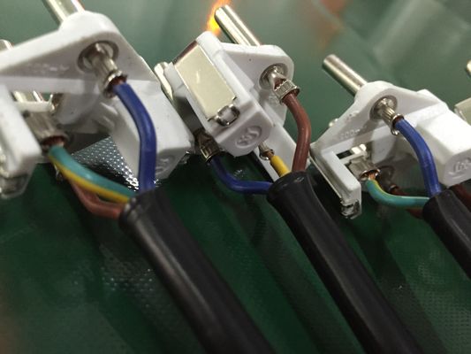 3 van de de Stop Autokabel van Pin Power Cord Making Machine de Elektro Plooiende Machine