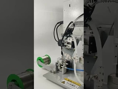 Industriële automatische lasmachine voor draadharnassen voor USB-C- en DC5.5x2.5 connectoren (robotsolderingssysteem)