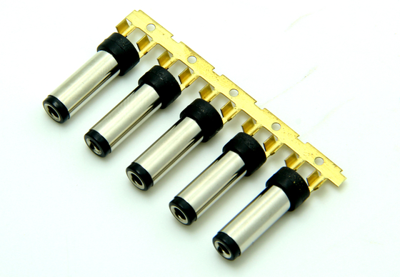 Crempervat Type 10A 12V 5,5 * 2,5 mm Draad 18 AWG - 26 AWG Mannelijke DC-stroom aansluitingen