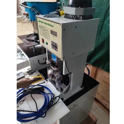 16a Schuko Simi Automatische plug-incrimpmachines